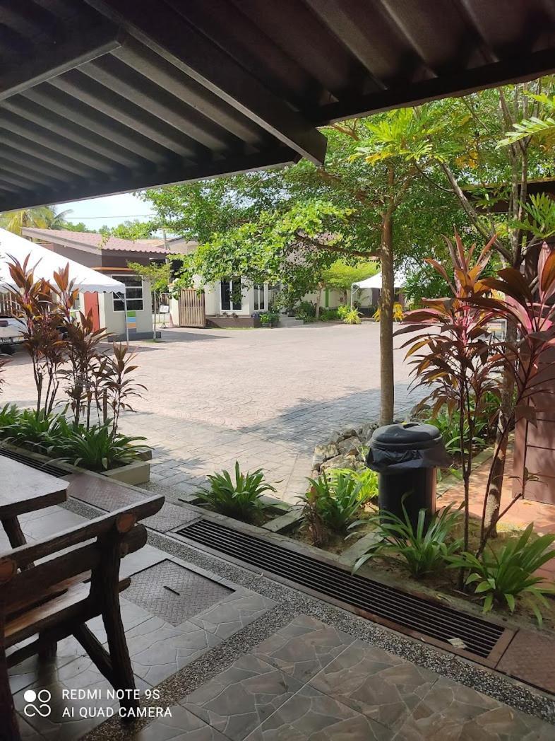 Asfa D Village - Resort - Homestay - Family Room Kemasik Esterno foto