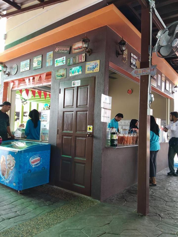 Asfa D Village - Resort - Homestay - Family Room Kemasik Esterno foto